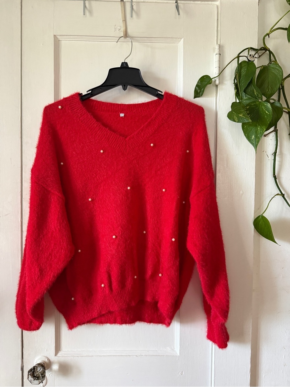 Red Pearl-Embellished V-Neck Women's Sweater size 3XL